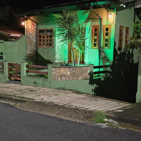 Вилла Casa Proximo Ao Centro Agradavel E Inteligente Посус-ди-Калдас Экстерьер фото